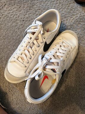Nike Blazer Sneakers